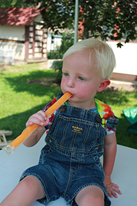 2019-Museums-Pets-&#39;N&#39;-Popsicles-Boy-with-Popsicle