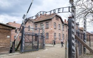 Auschwitz-Birkenau-300x188